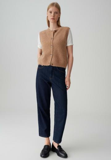 Короткие джинсы