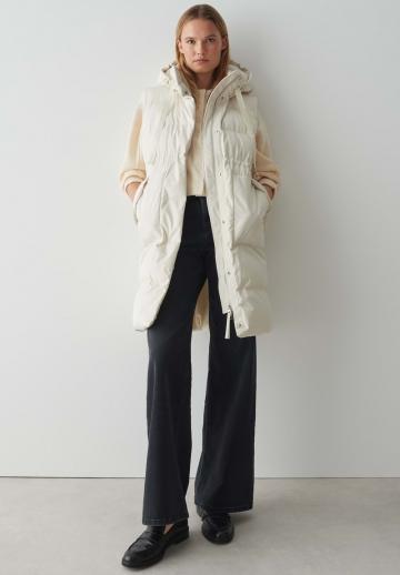 Длинный жилет