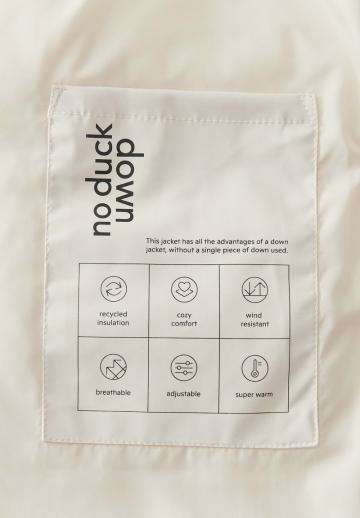 Длинный жилет