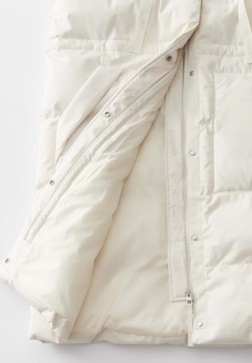 Длинный жилет