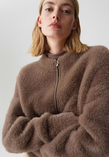 Пуховой жилет