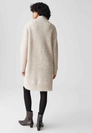 Вязаное платье