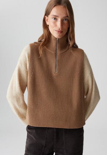 Пуловер без рукавов