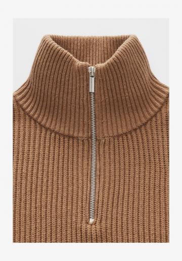 Пуловер без рукавов