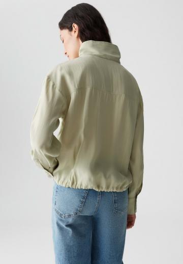 Атласная блузка