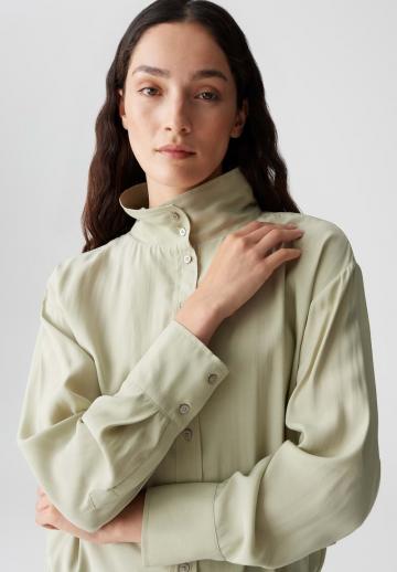 Атласная блузка