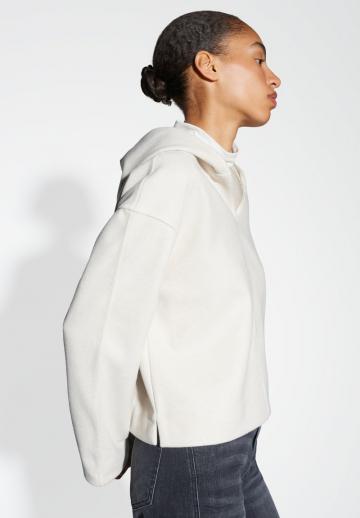 Пуловер с капюшоном