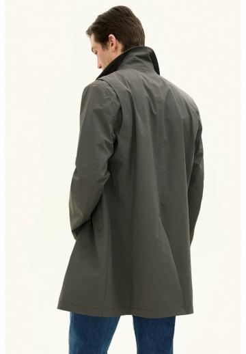 Короткое пальто