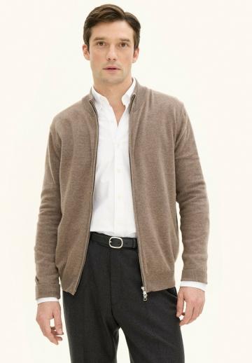 Вязаная кофта