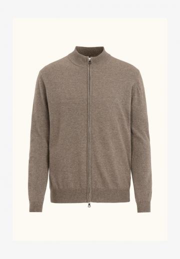 Вязаная кофта