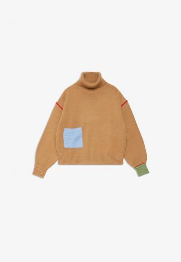 Пуловер с вырезом V