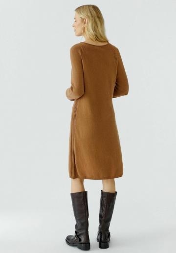 Вязаное платье