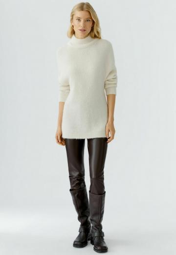Длинный пуловер