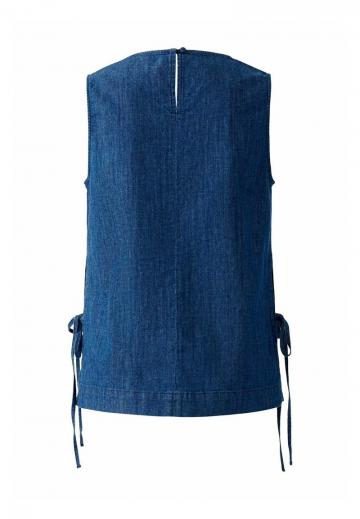 Джинсовая жилетка