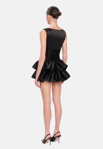 Короткое платье