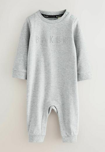 Набор одежды