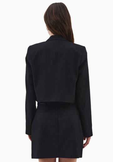 Короткий блейзер