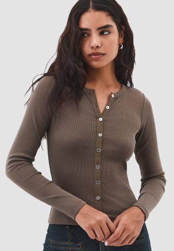 Вязаная кофта