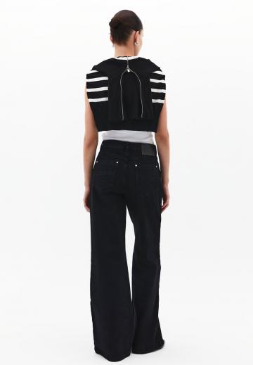 Клешеные джинсы