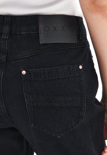 Клешеные джинсы