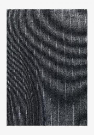 Короткое пальто