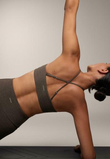 Спортивный бюстгальтер