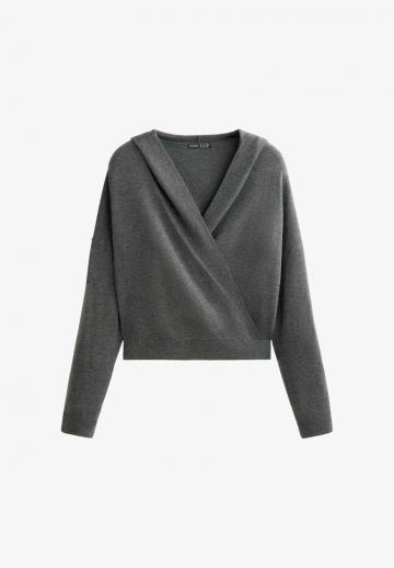 Пуловер с капюшоном