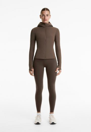 Спортивная куртка