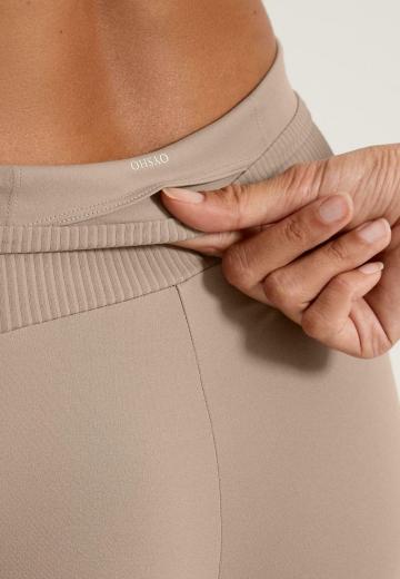 Спортивные штаны