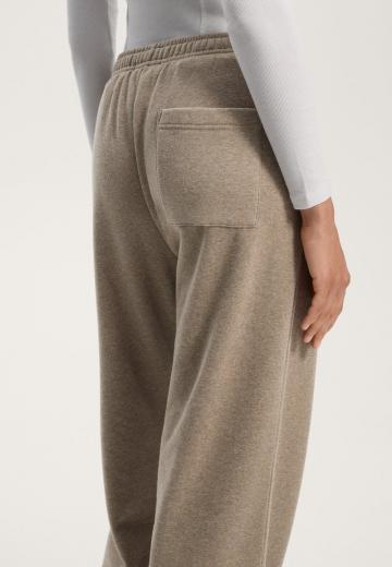 Спортивные штаны