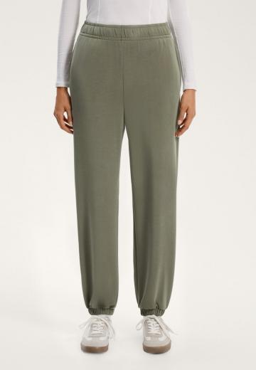 Спортивные штаны