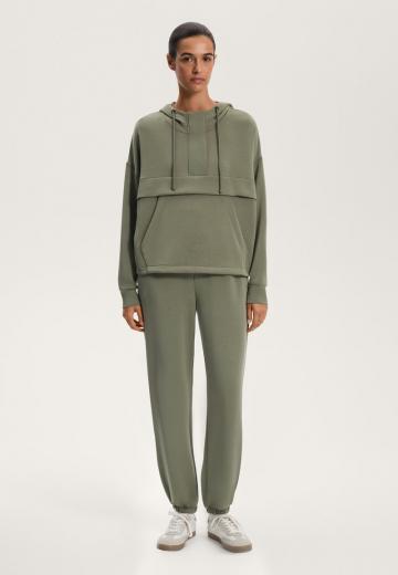 Спортивные штаны