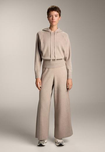 Пуловер с капюшоном