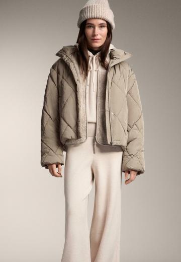 Пуловер с капюшоном