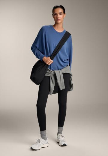 Спортивная толстовка