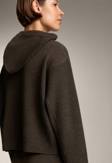 Спортивная куртка