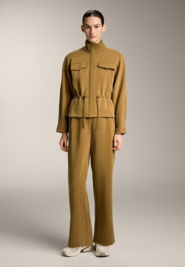 Куртка с накладнымит карманами