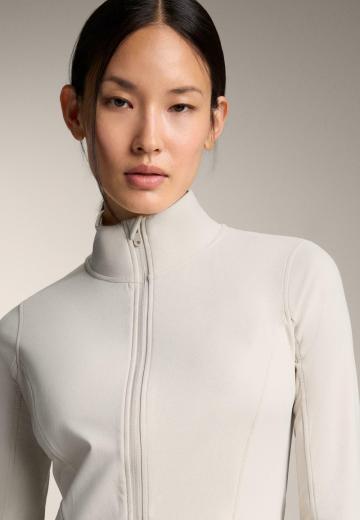 Спортивная куртка