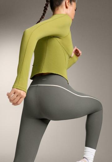 Спортивная куртка