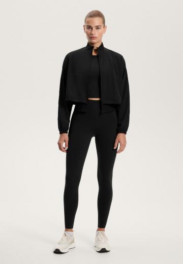 Спортивная куртка