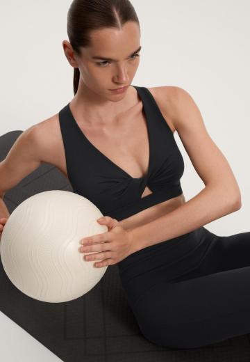 Спортивный бюстгальтер