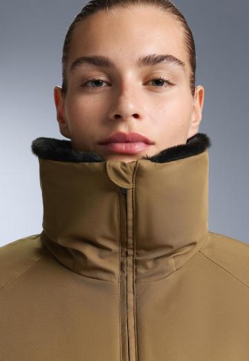 Спортивная куртка