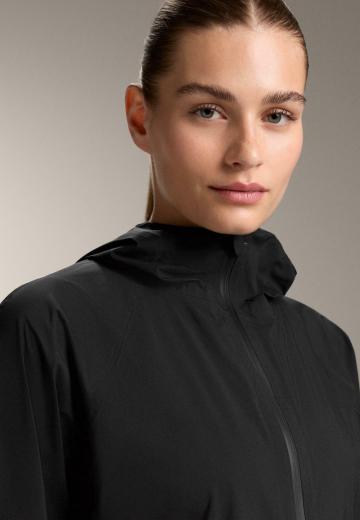 Спортивная куртка