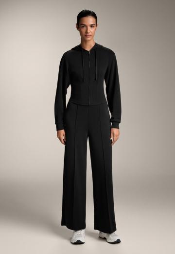 Спортивная толстовка