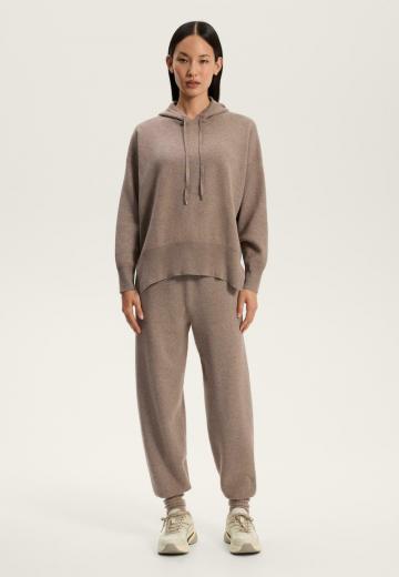 Пуловер с капюшоном