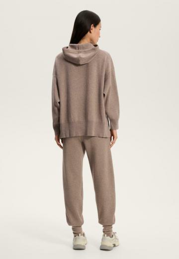 Пуловер с капюшоном