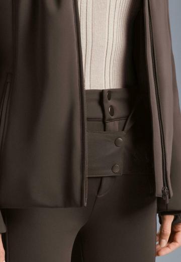 Спортивная куртка