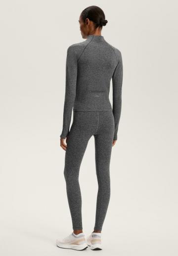 Спортивная толстовка