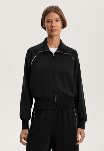 Спортивная толстовка