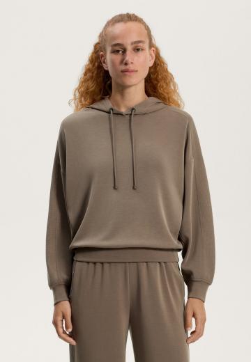 Пуловер с капюшоном